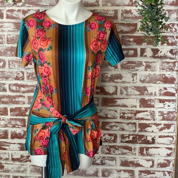 Crazy Train Tops - 🍩SALE NEW PRETTY💕 Floral Crazy Train serape top
